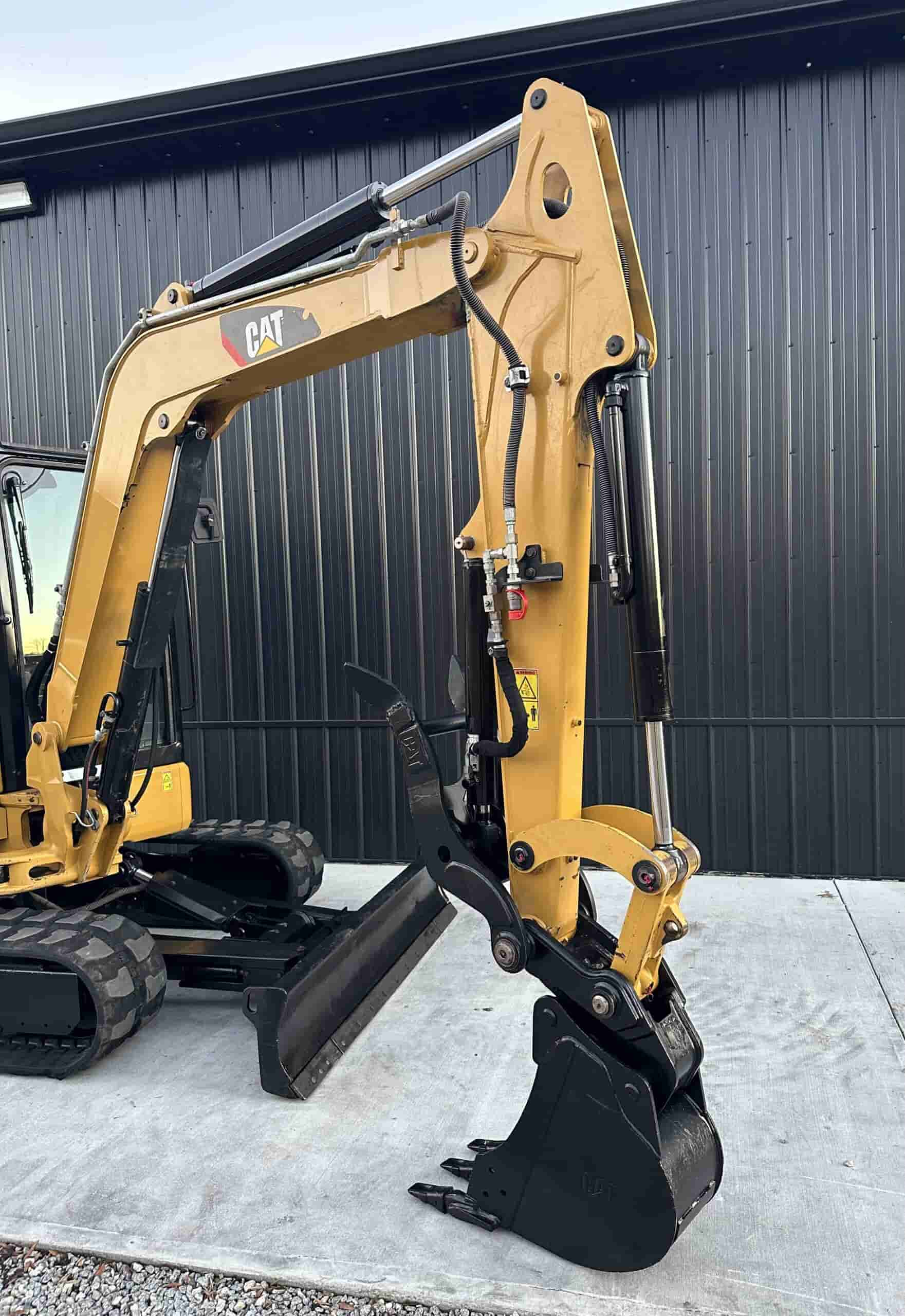 2019 CAT 305E2
